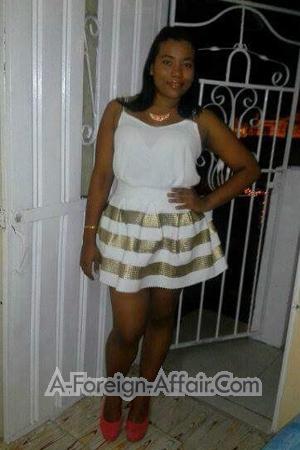 167425 - Yarledis Age: 32 - Colombia