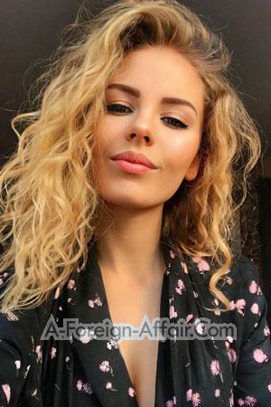 223688 - Oleksandra Age: 25 - Ukraine