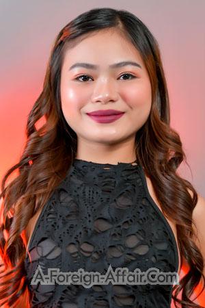 223852 - Jeramae Age: 19 - Philippines