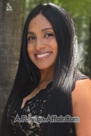224611 - Michelle Age: 34 - Colombia