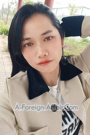 226751 - Huangfang Age: 36 - China