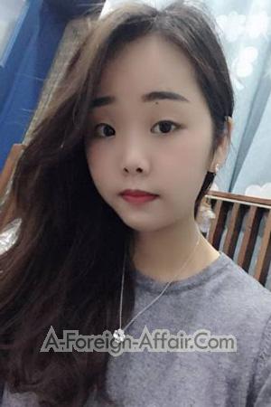 226890 - Yingwen Age: 32 - China