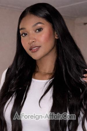 227052 - Erika Age: 22 - Colombia