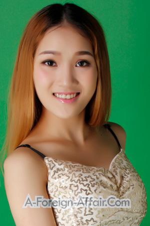 227326 - Fangfang Age: 34 - China