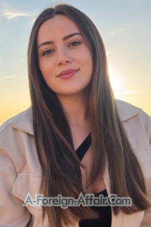 227508 - Laura Age: 26 - Colombia