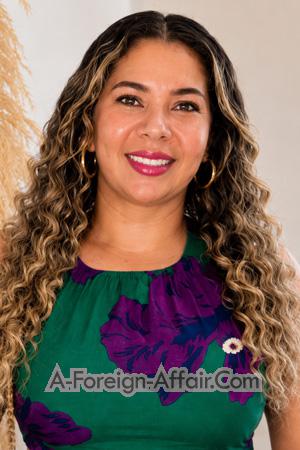 228312 - Yuly Age: 41 - Colombia