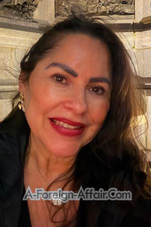 228647 - Yamilet Age: 56 - Costa Rica